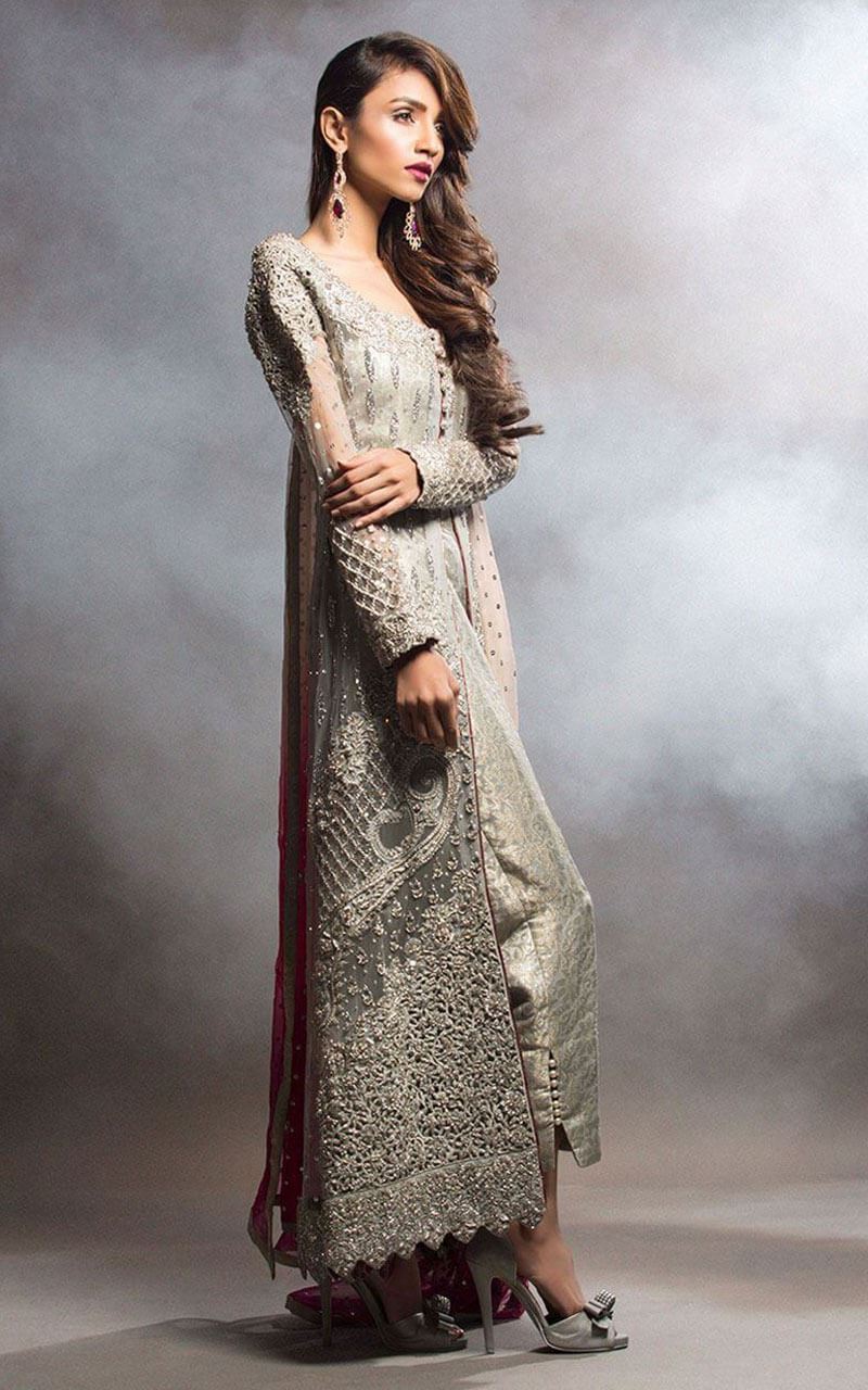 Grey dress with gradient pink dupatta