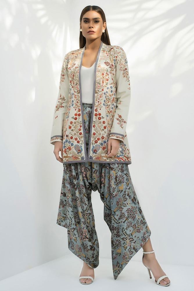 Picture of Self jamawar embroidered coat
