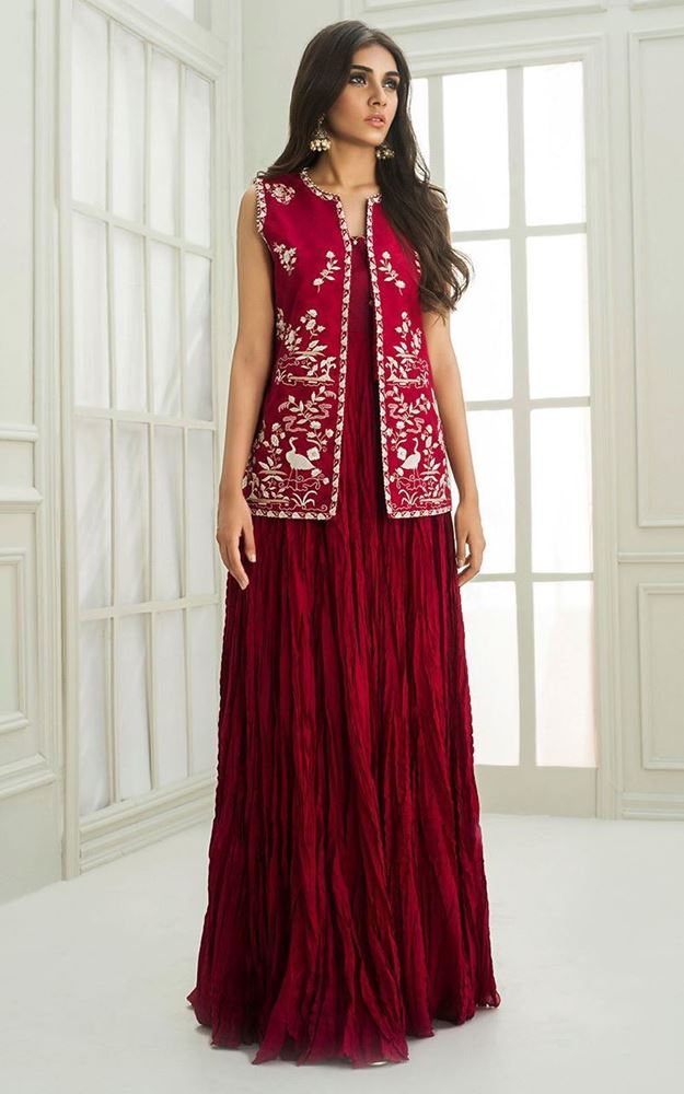 Picture of Sleeveless embroidered jacket with peshwas